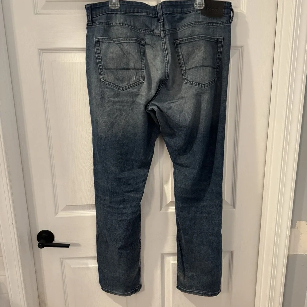 IZOD‎ Men's Comfort Stretch Straight Fit Jean 36x32 ( 38x31.5) Blue Denim Jeans